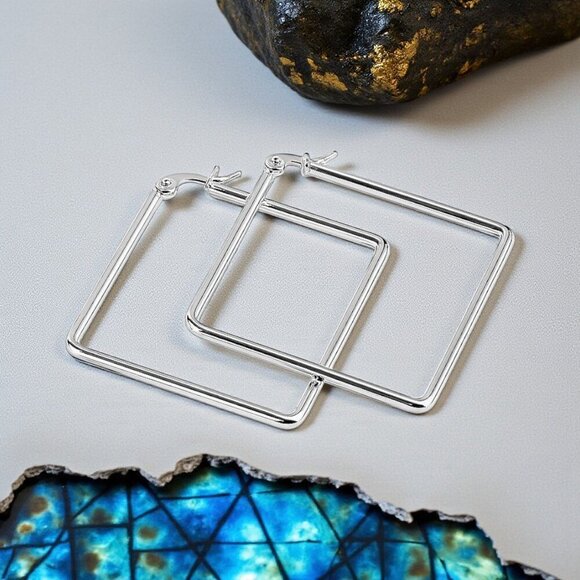 🆕Minimalist Geometric Square Hoop Earrings 18K Gold Plated Stainless Steel - Picture 8 of 13